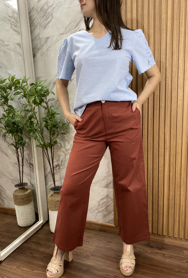 Blusa Onara de Algodón con Mangas de Bordado Intrincado