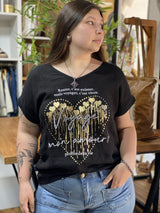 Blusa Xiomara Escote en V con Corazón de Strass y Foil