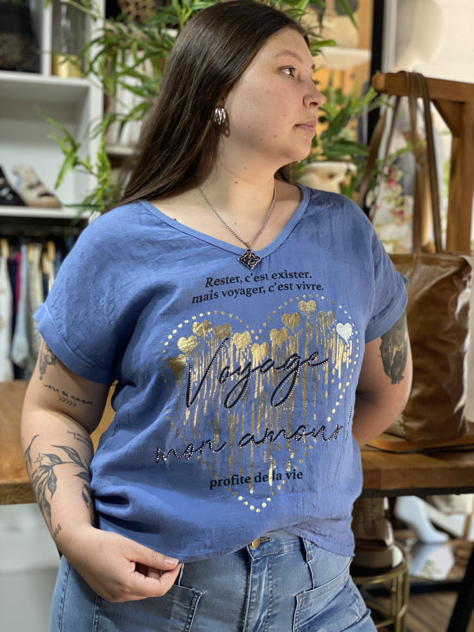 Blusa Xiomara Escote en V con Corazón de Strass y Foil