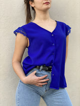 Blusa Soledad en Tejido Texturado con Cuello Camisero