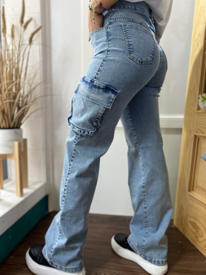 Pantalón Cargo 19 en Denim de Corte Recto