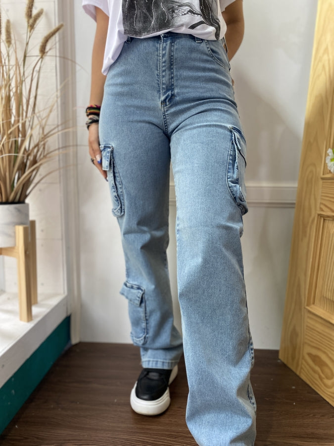 Pantalón Cargo 19 en Denim de Corte Recto