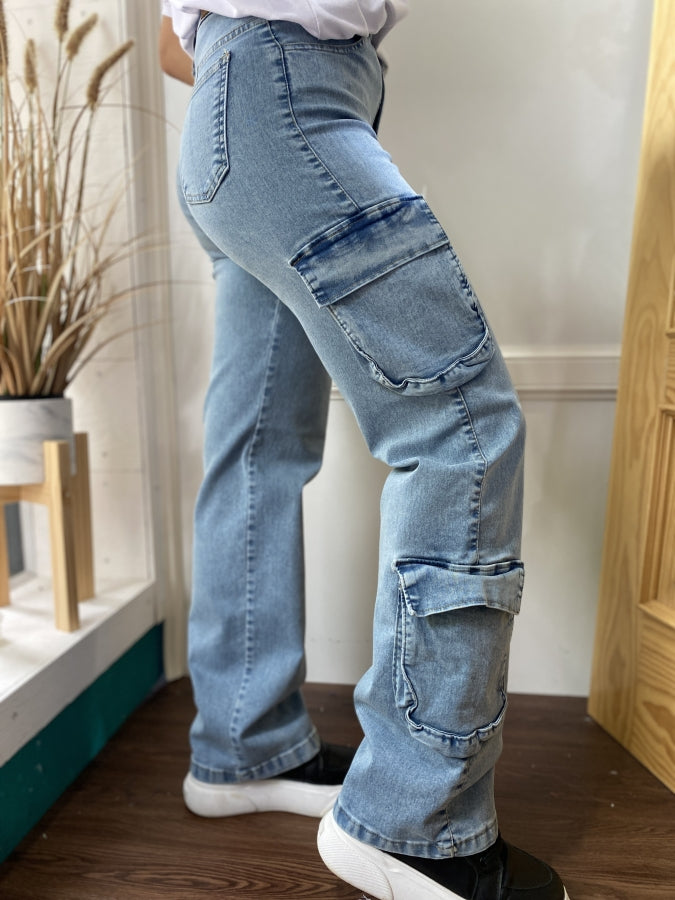 Pantalón Cargo 19 en Denim de Corte Recto