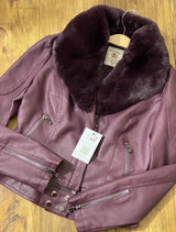 Chaqueta Adele de Eco Cuero con Cuello de Piel