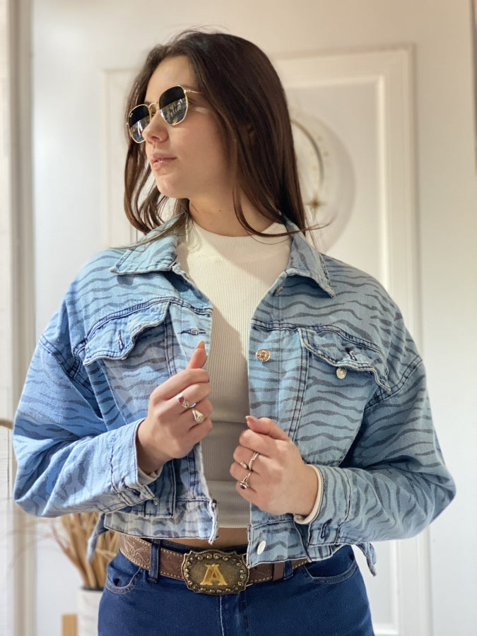 Chaqueta Denim Alana Corta Estampado Cebra Azul