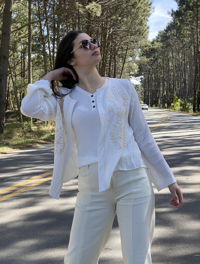 Chaqueta Anabeth en Muselina de Algodón Bordada
