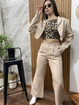 Conjunto Sastrero Freya Americana Cropped y Pantalón Tiro Alto