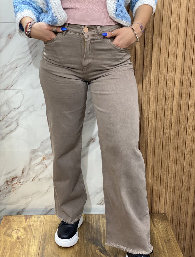 Jean Culotte Mery - Tono Taupe de Corte Amplio