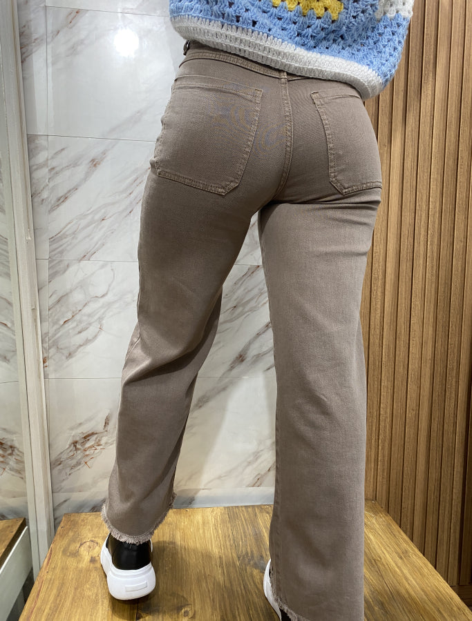 Jean Culotte Mery - Tono Taupe de Corte Amplio