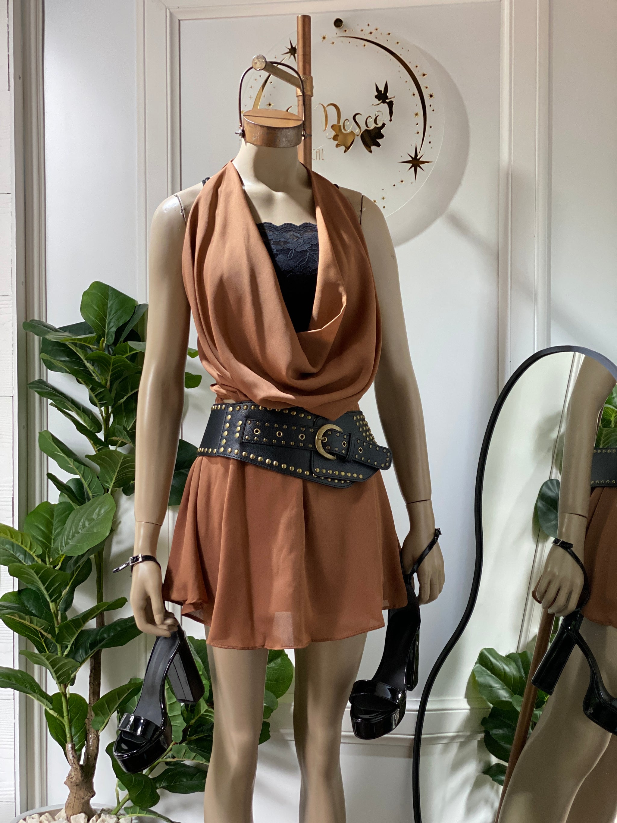 Conjunto de Tul con Top Cuello Buche Natalie