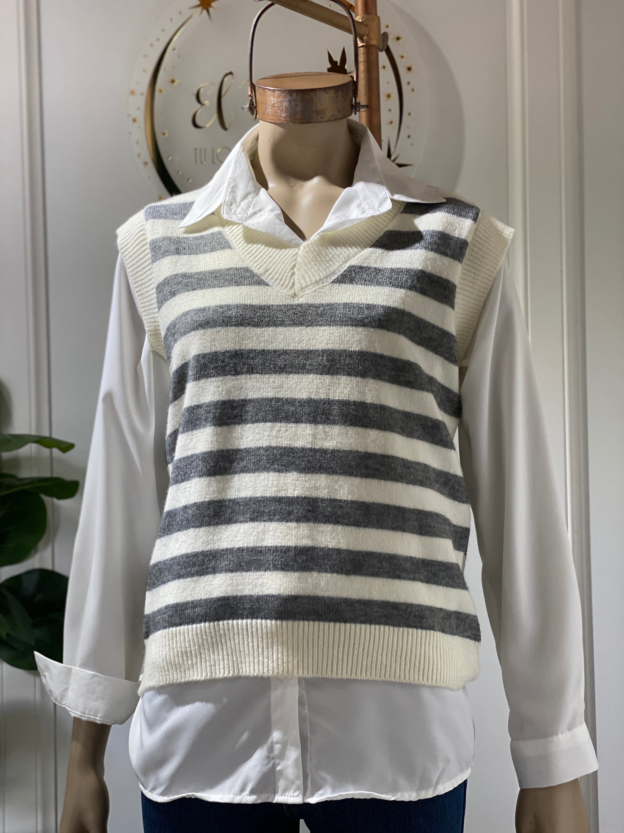Chaleco Valerie Tejido a Rayas con Camisa
