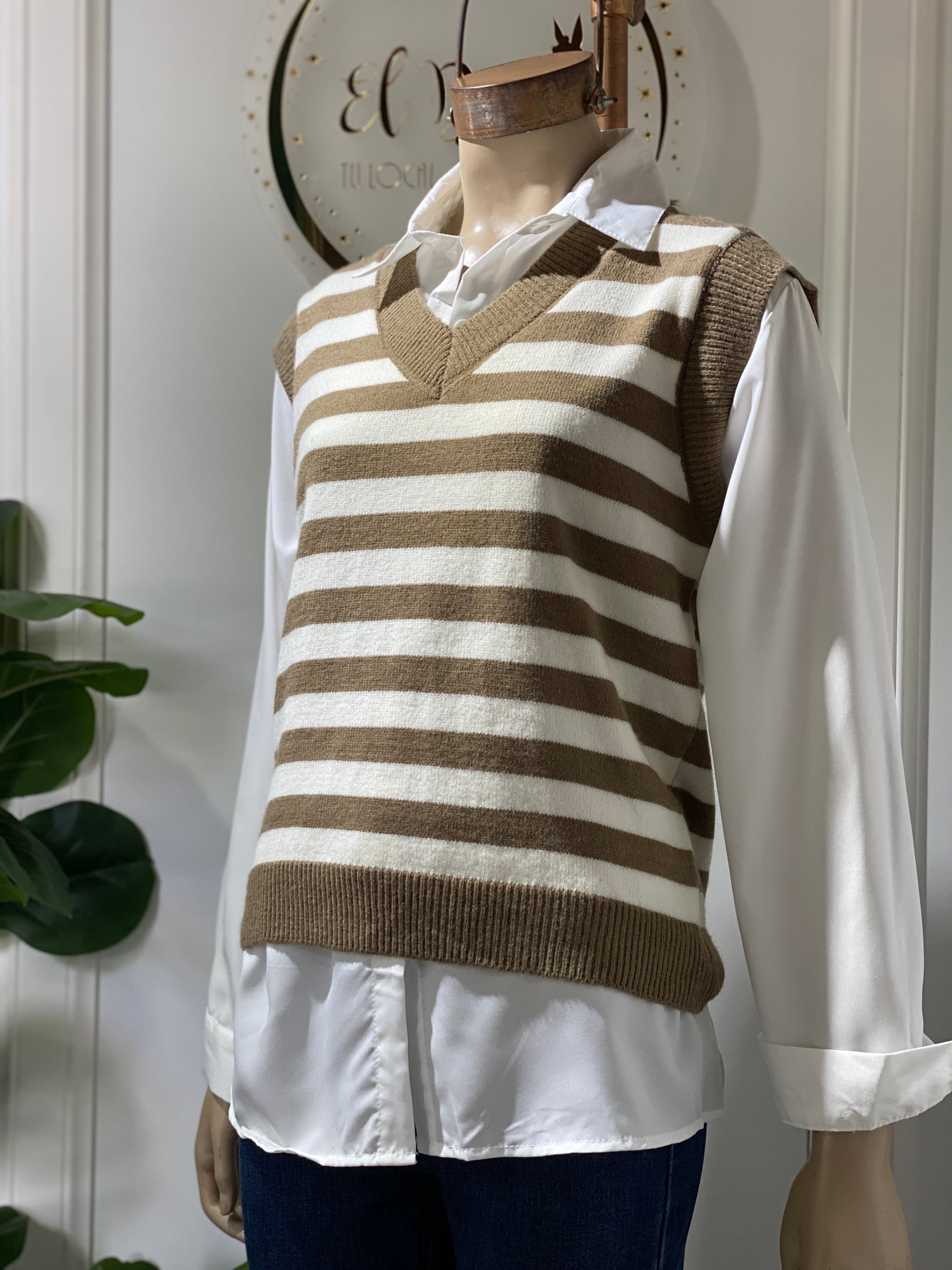 Chaleco Valerie Tejido a Rayas con Camisa