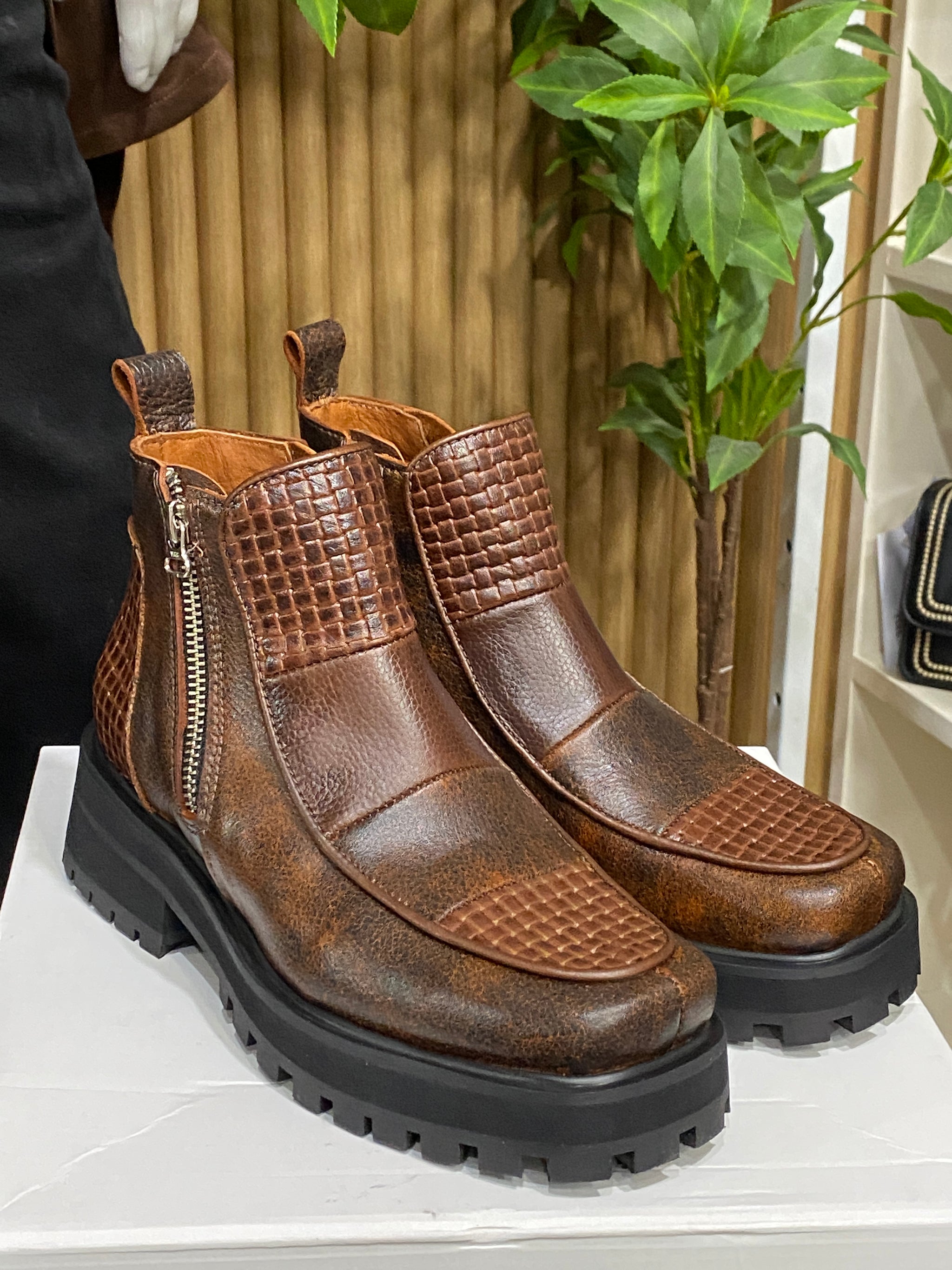 Bota en Cuero Lolla