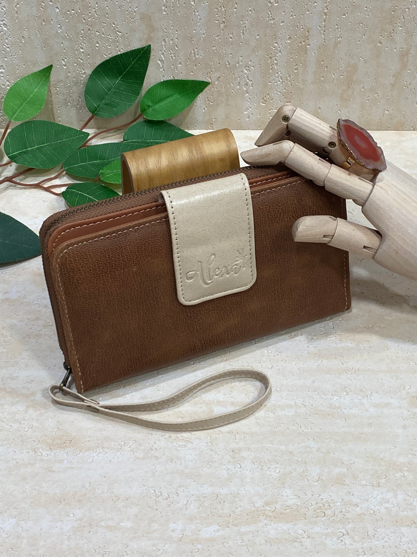 Billetera California de Cuero Alexa - Chocolate/Beige