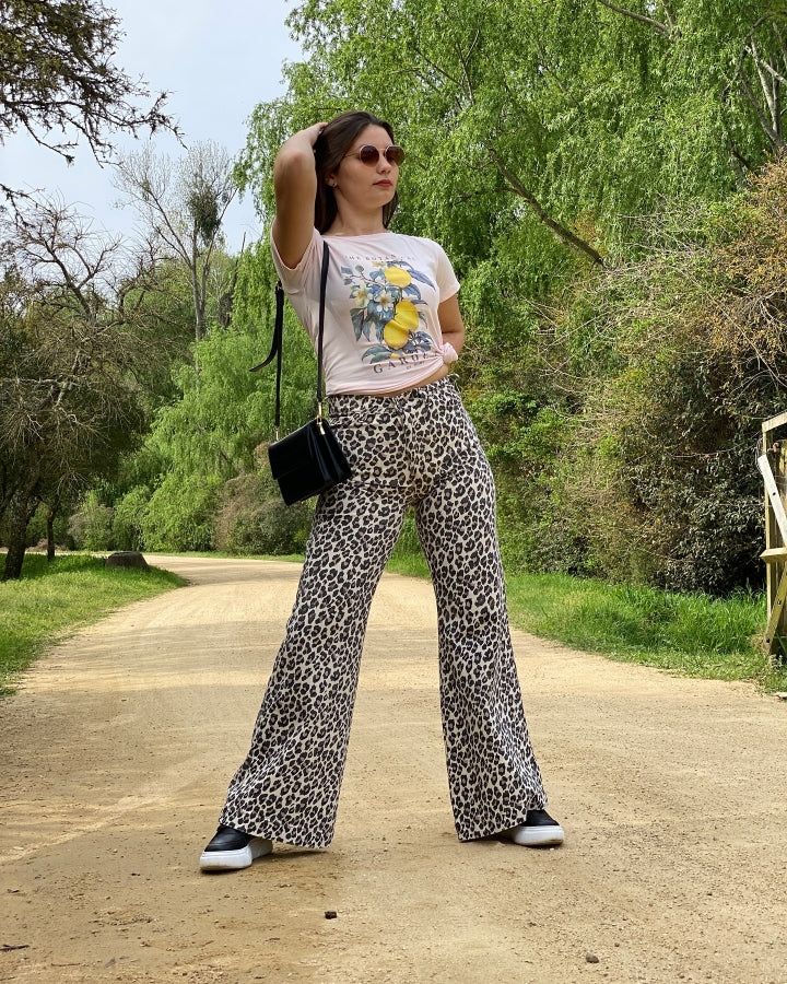 Pantalón Wide Leg Araceli en Denim con Estampado de Leopardo