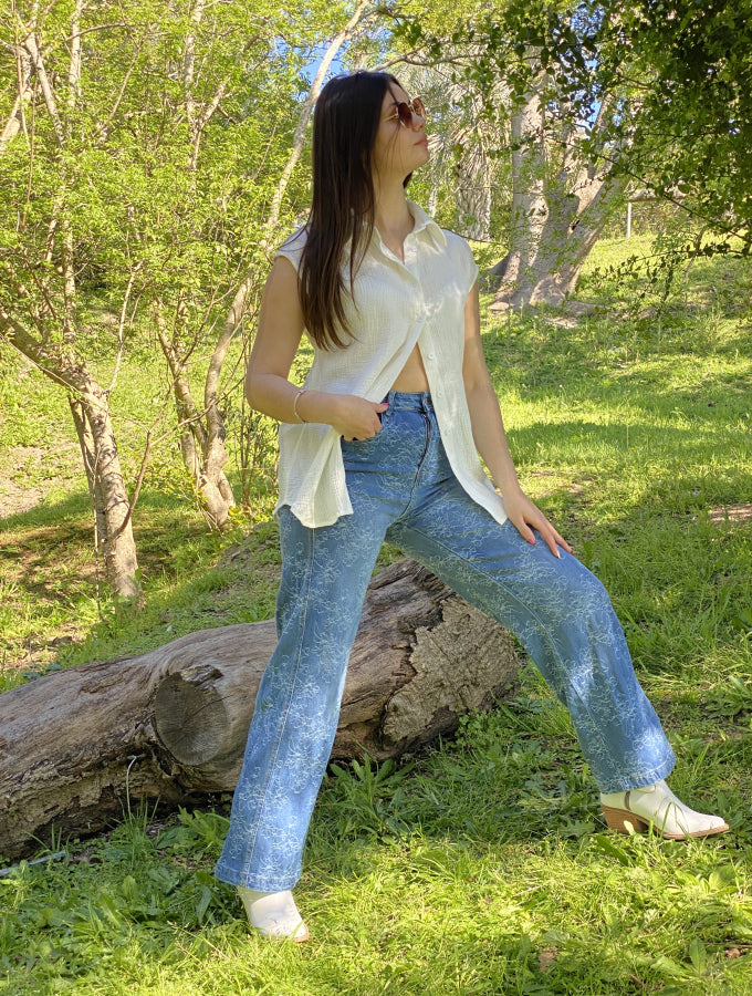 Jean Wide Leg Debora con Bordado Floral