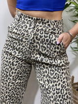 Pantalón Wide Leg Leo By Alexa con Estampado y Costura Frontal