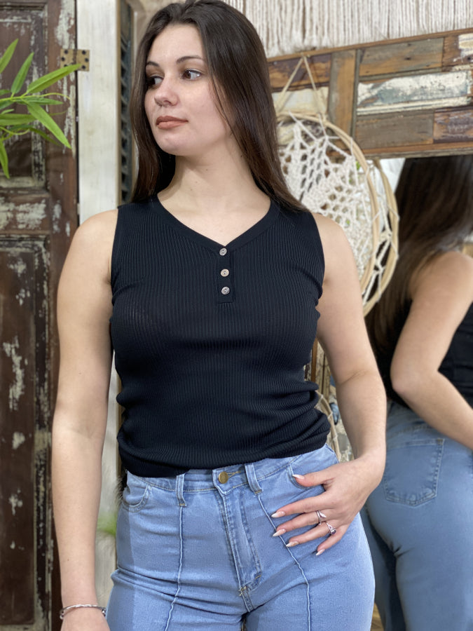 Musculosa Rosana en Hilo Canale con Escote en V
