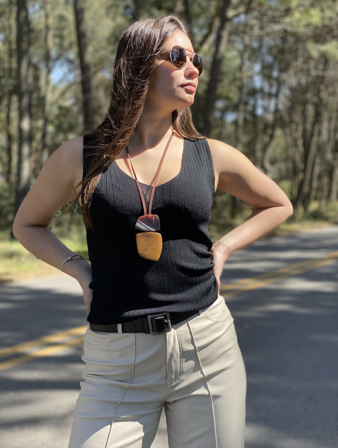 Musculosa Wanda en Punto Acanalado Premium