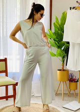 Musculosa Leslie con Detalles Calados y Volados