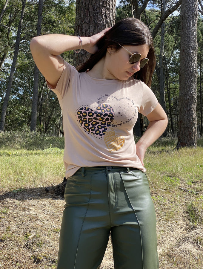 Remera Algmith en Algodón con Estampado de Corazón Animal Print