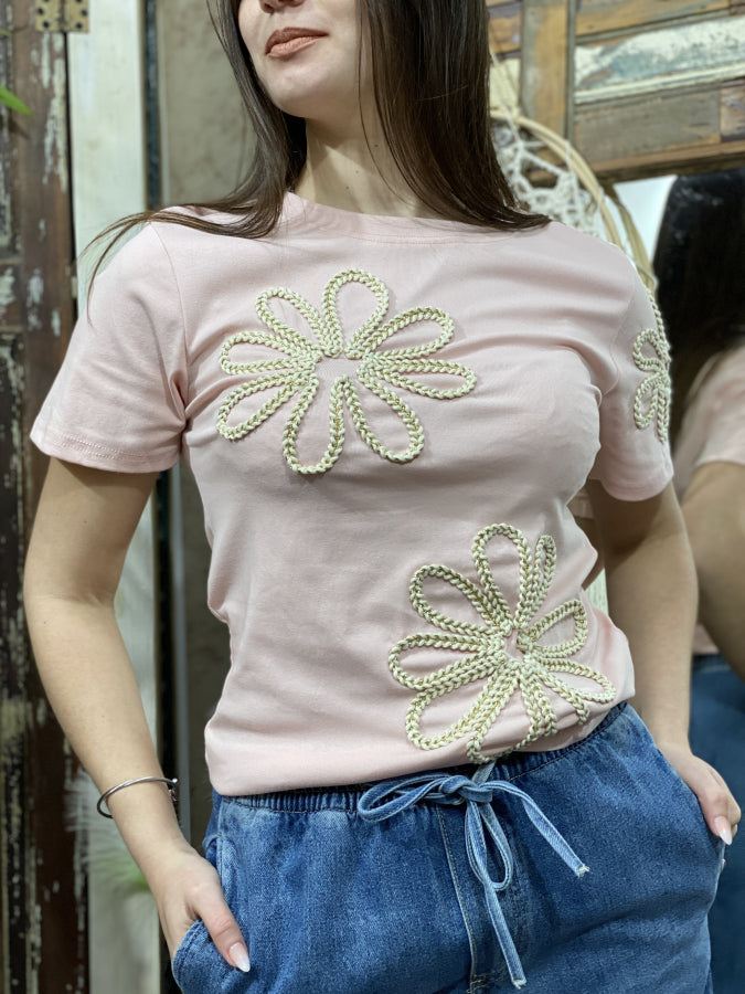 Remera Vittoria en Algodón con Bordado de Flores 3D