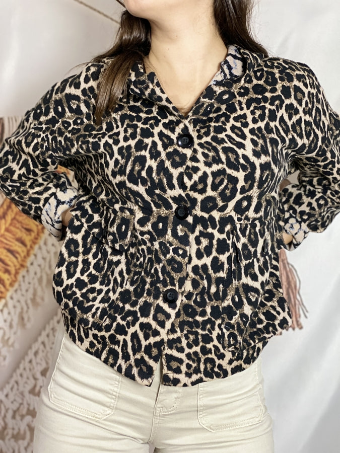 Sobrecamisa de Gabardina Lara con Capucha Animal Print Leopardo