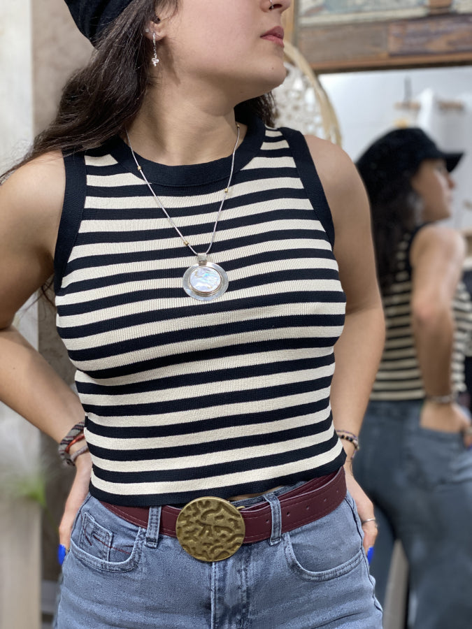 Top Nicoletta en Punto Fino con Diseño Navy