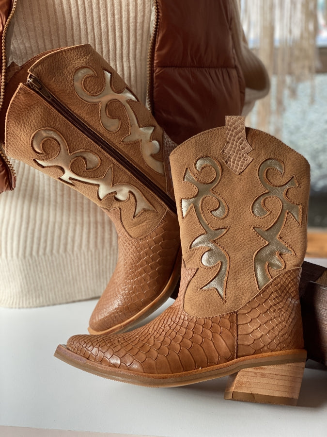 Bota Savage en Cuero Multitono