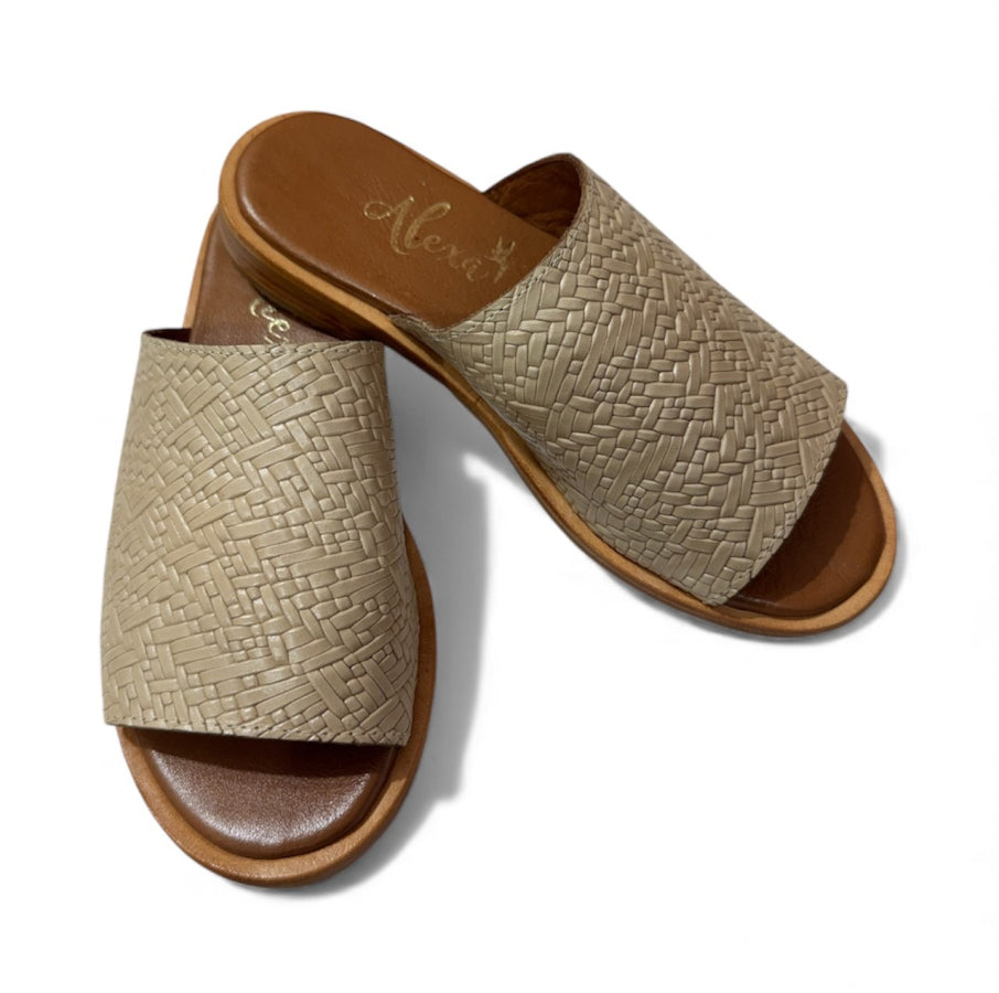 Sandalia Milan en Cuero Genuino con Plantilla Acolchada