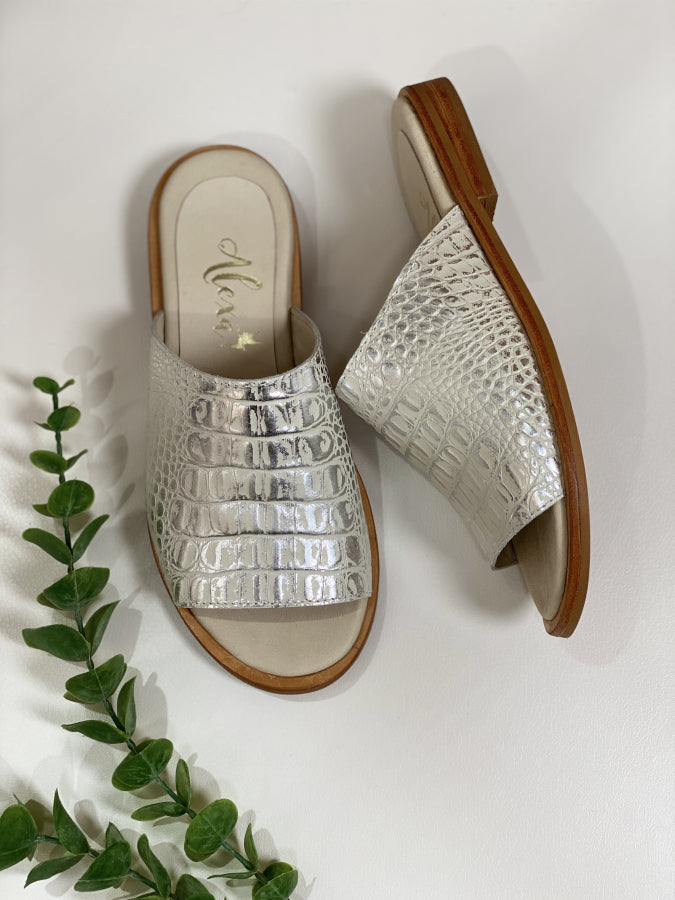 Sandalia Milan en Cuero Genuino con Plantilla Acolchada