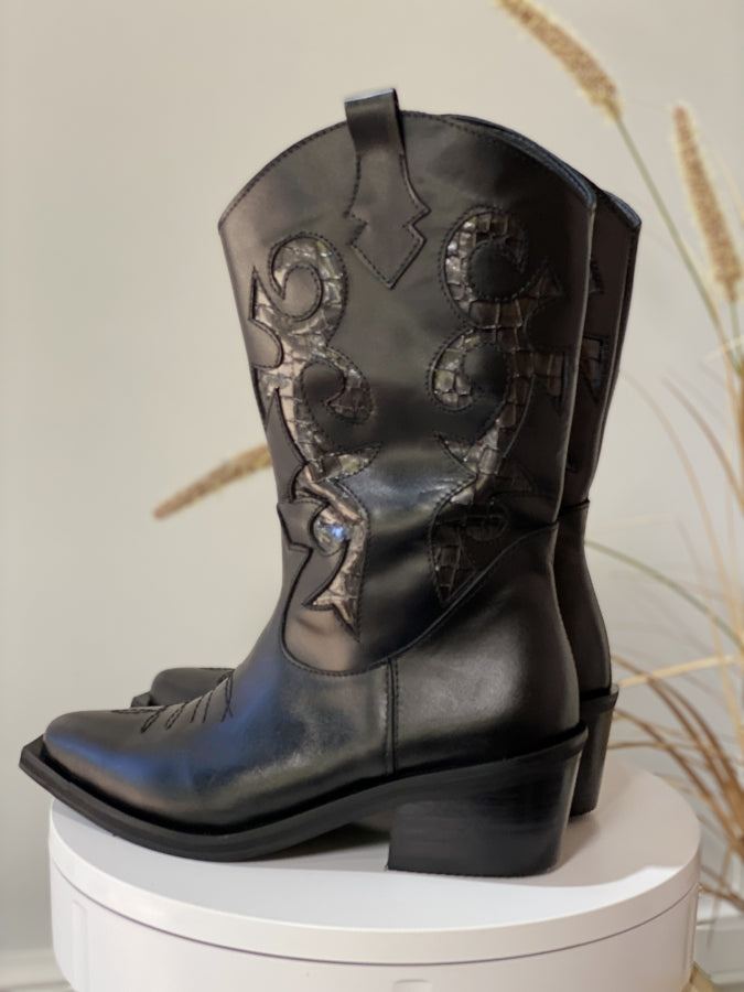 Bota Savage en Cuero Multitono